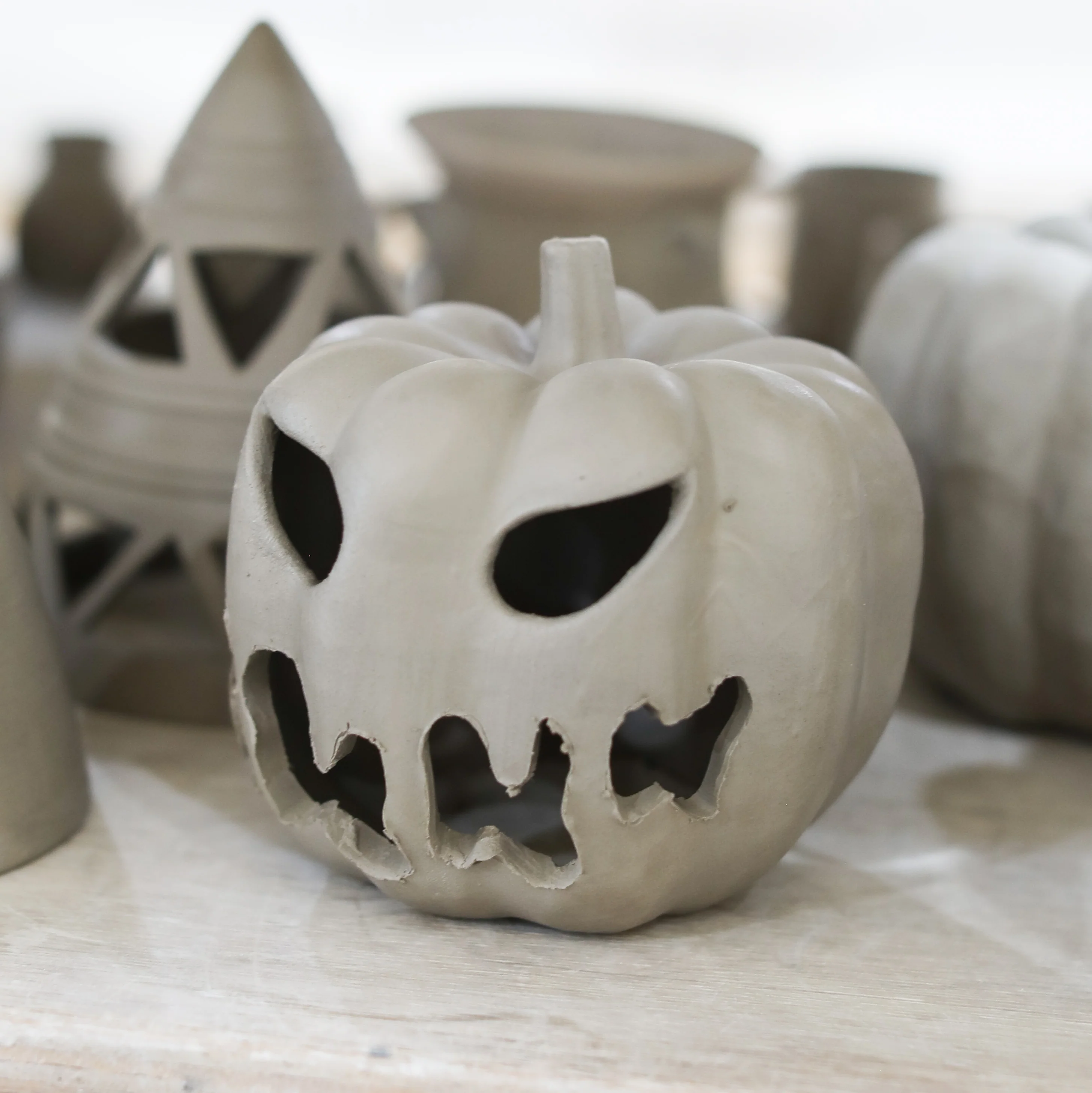 Ceramic Pumpkin Carving Pottery Classes 2026 - Image 4